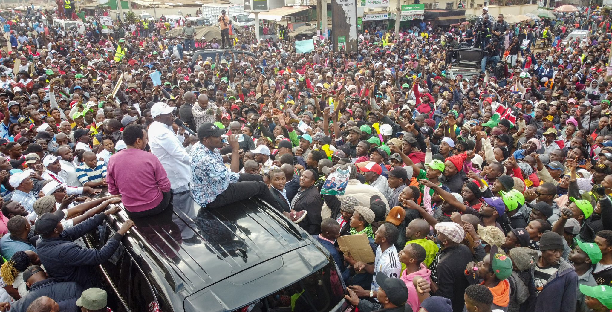 Rigathi Gachagua addresses a group in Karatin alongside his allies. He used the event to declare his interest in teh presidency come 2027